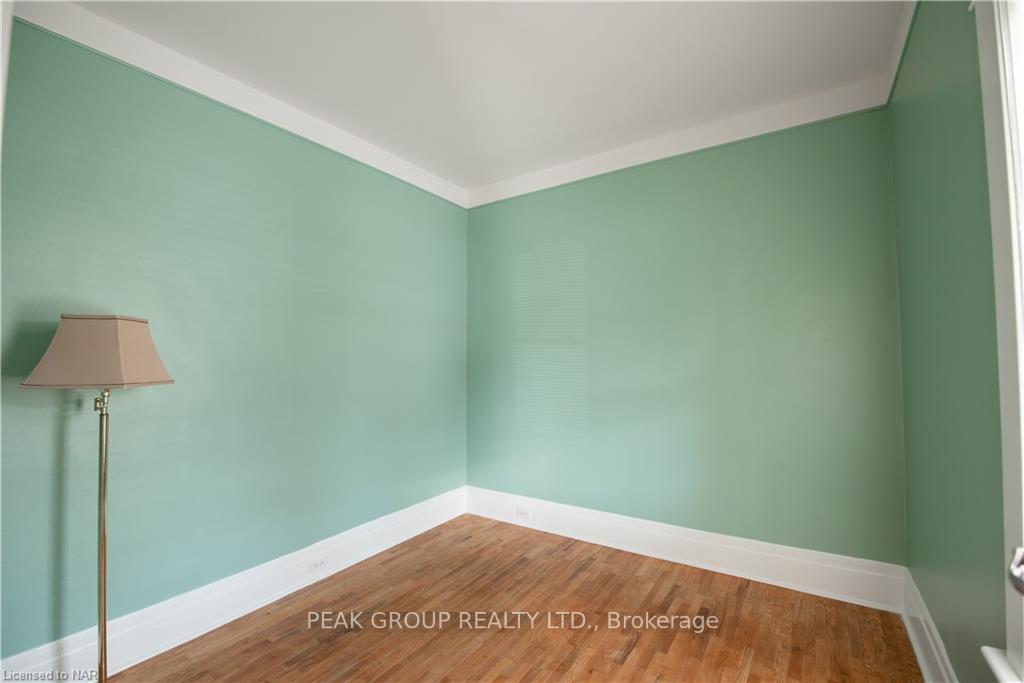 Photo 17 of 4747 Fourth Avenue, Niagara Falls, Cherrywood — HOMEH