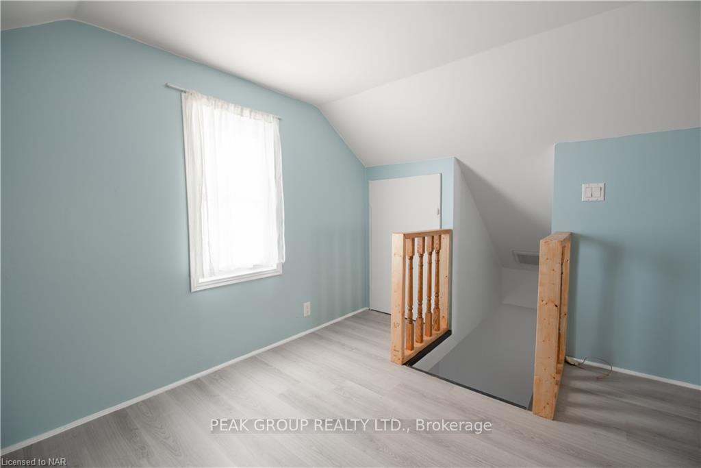 Photo 24 of 4747 Fourth Avenue, Niagara Falls, Cherrywood — HOMEH
