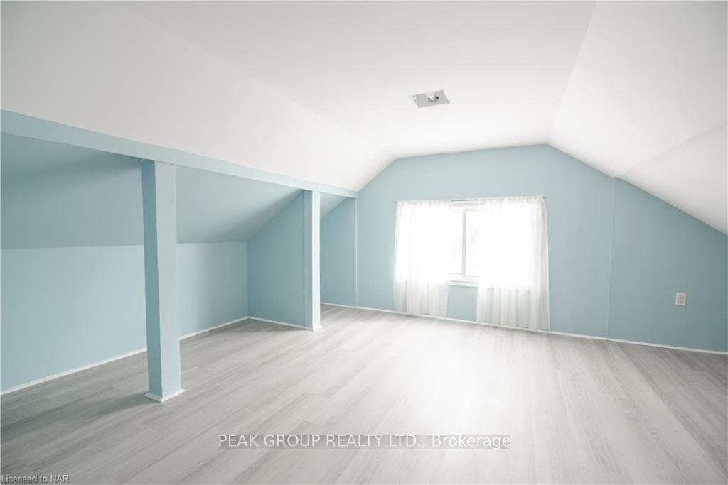 Photo 25 of 4747 Fourth Avenue, Niagara Falls, Cherrywood — HOMEH