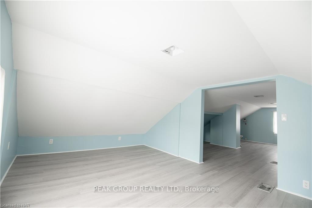 Photo 26 of 4747 Fourth Avenue, Niagara Falls, Cherrywood — HOMEH