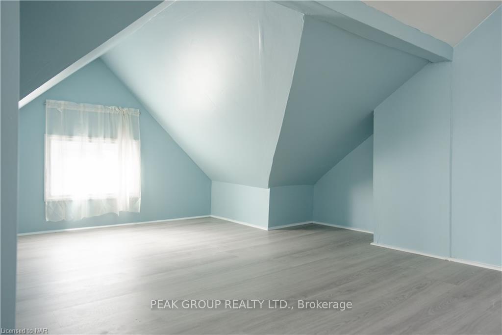 Photo 28 of 4747 Fourth Avenue, Niagara Falls, Cherrywood — HOMEH