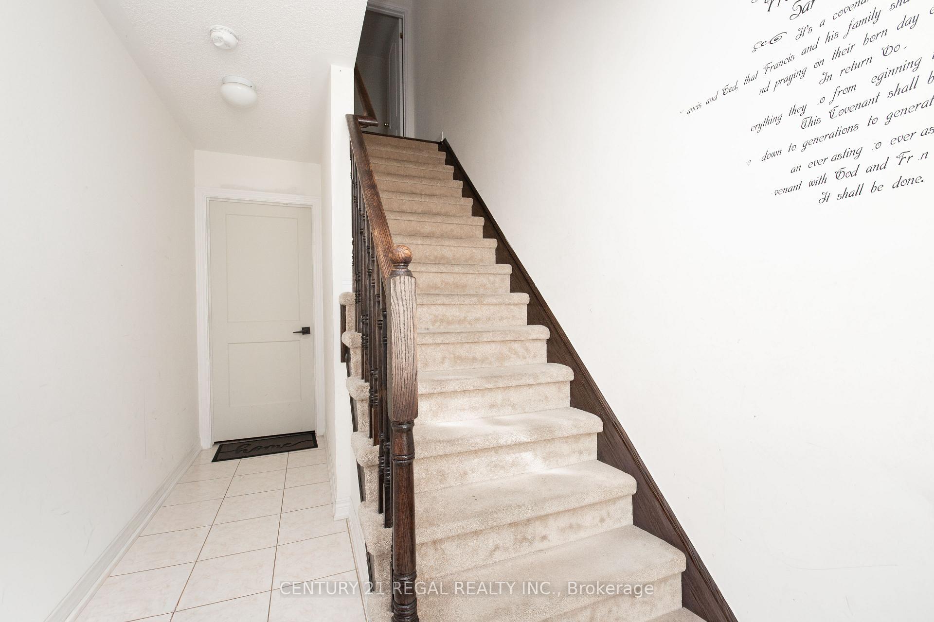 Photo 5 of Unit Upper, 43 Tollgate Street, Brampton, Heart Lake East — HOMEH
