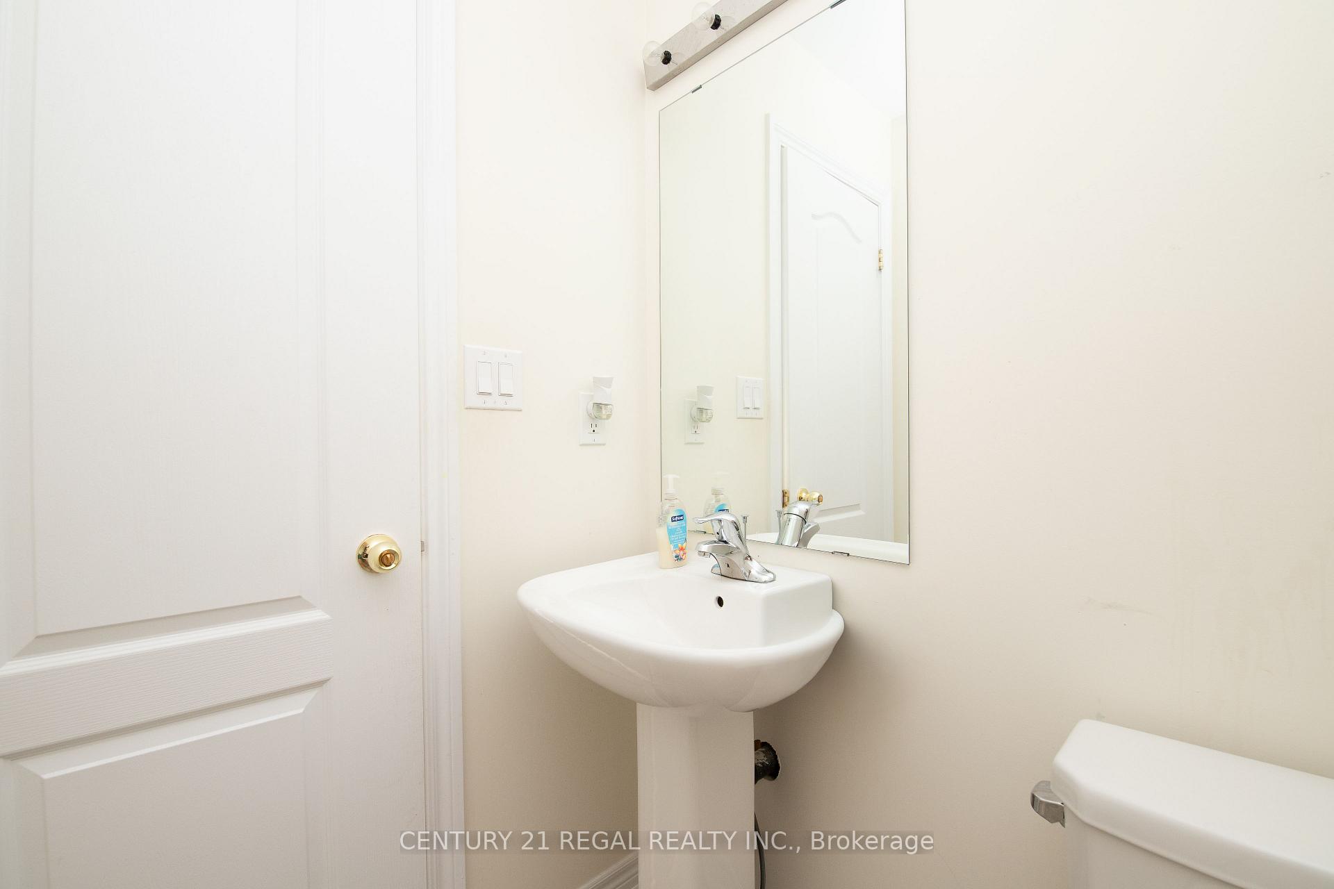 Photo 7 of Unit Upper, 43 Tollgate Street, Brampton, Heart Lake East — HOMEH