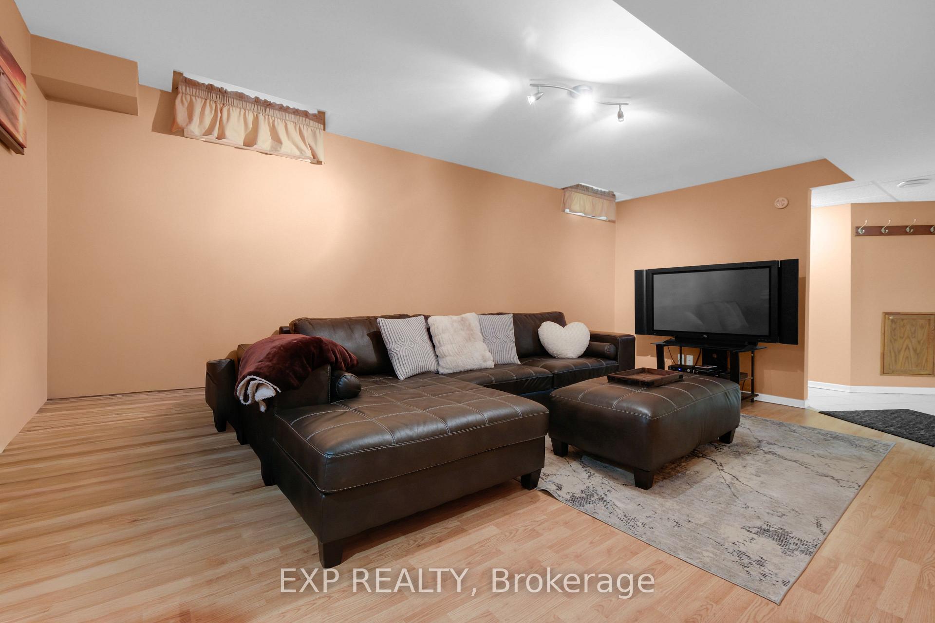 Photo 21 of 548 Ormond Drive, Oshawa, Samac — HOMEH