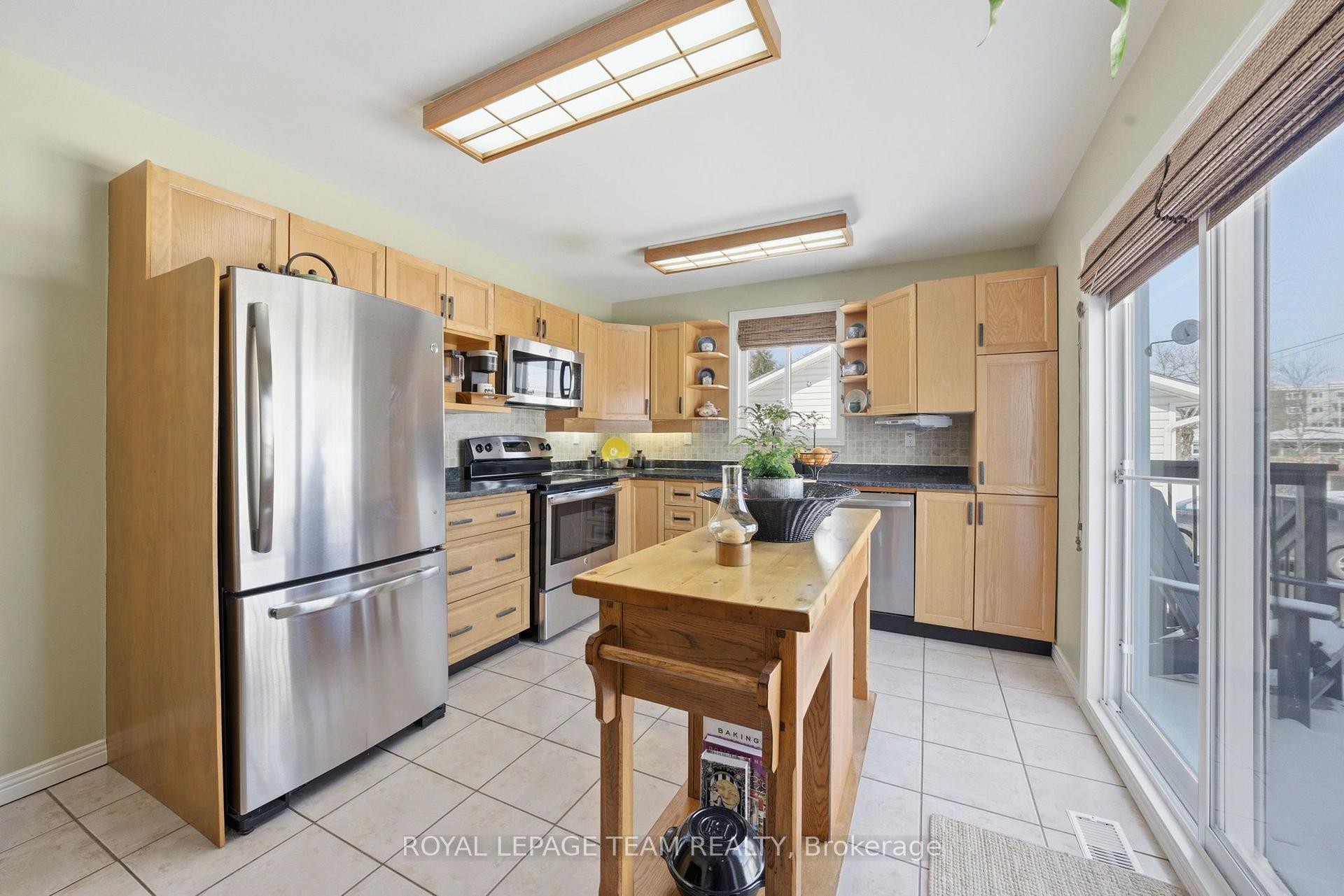Photo 12 of 238 Park Avenue, Carleton Place, Carleton Place — HOMEH