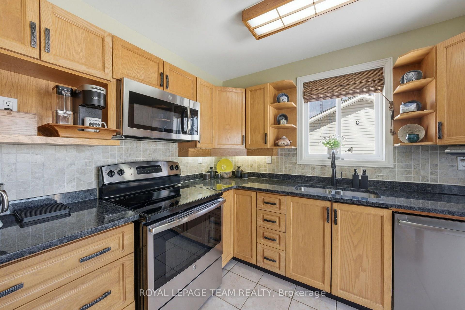 Photo 14 of 238 Park Avenue, Carleton Place, Carleton Place — HOMEH