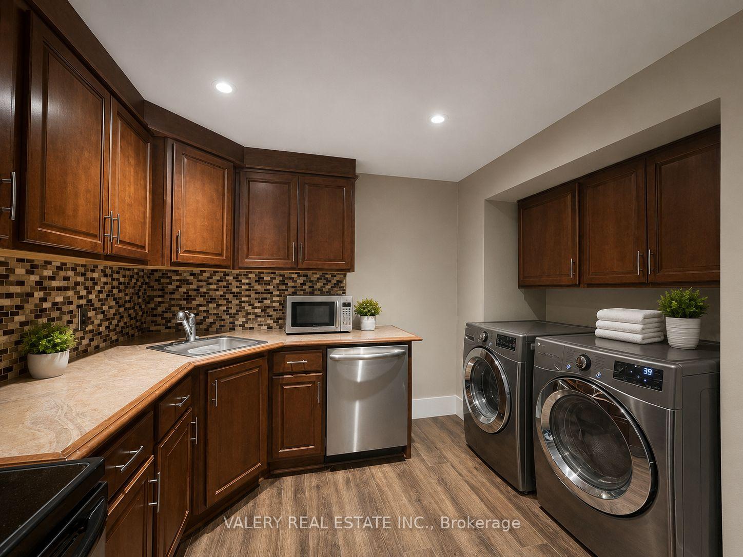Photo 7 of 17 Southwinds Dr, Halton Hills, Rural Halton Hills — HOMEH