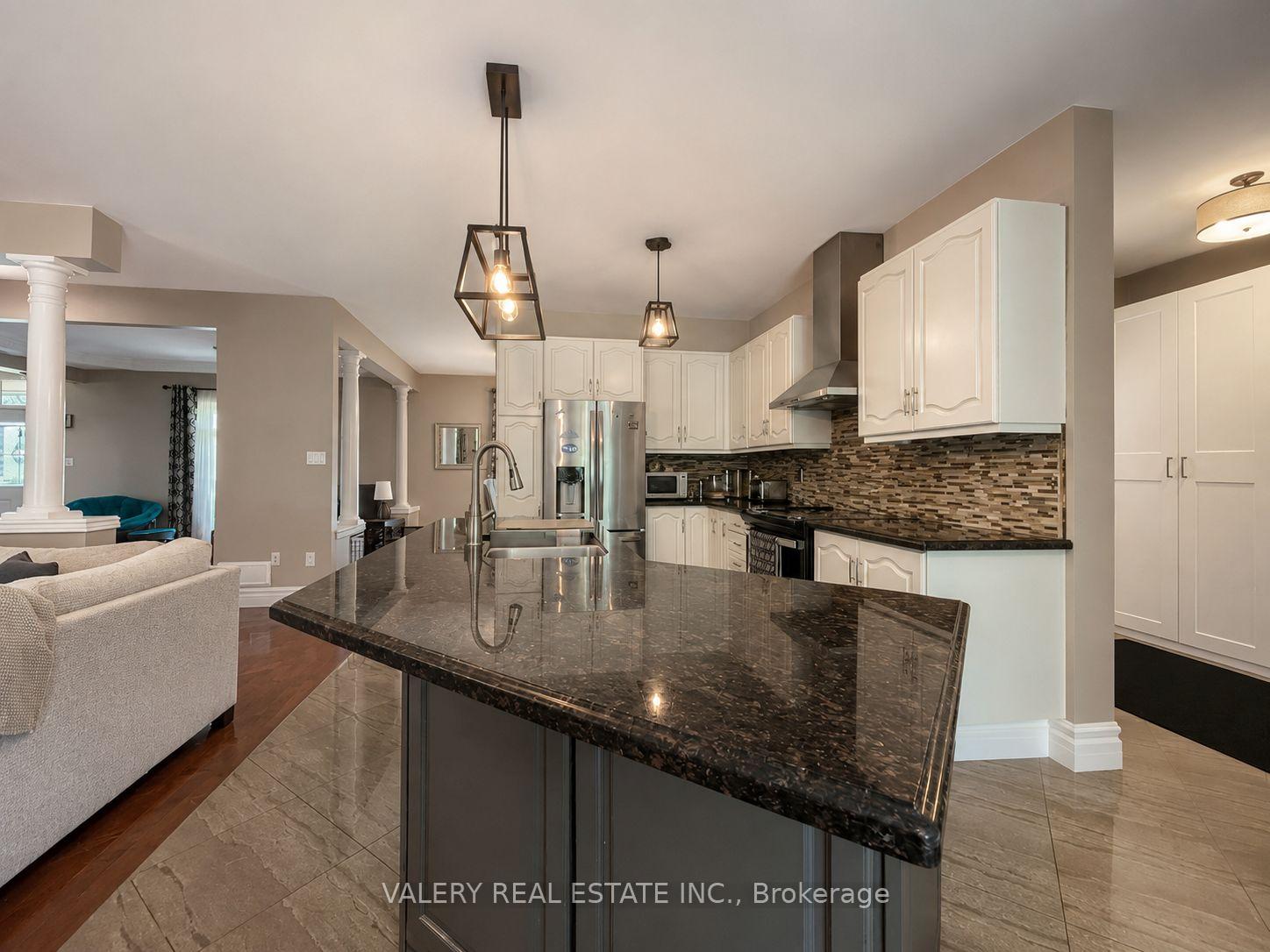 Photo 12 of 17 Southwinds Dr, Halton Hills, Rural Halton Hills — HOMEH