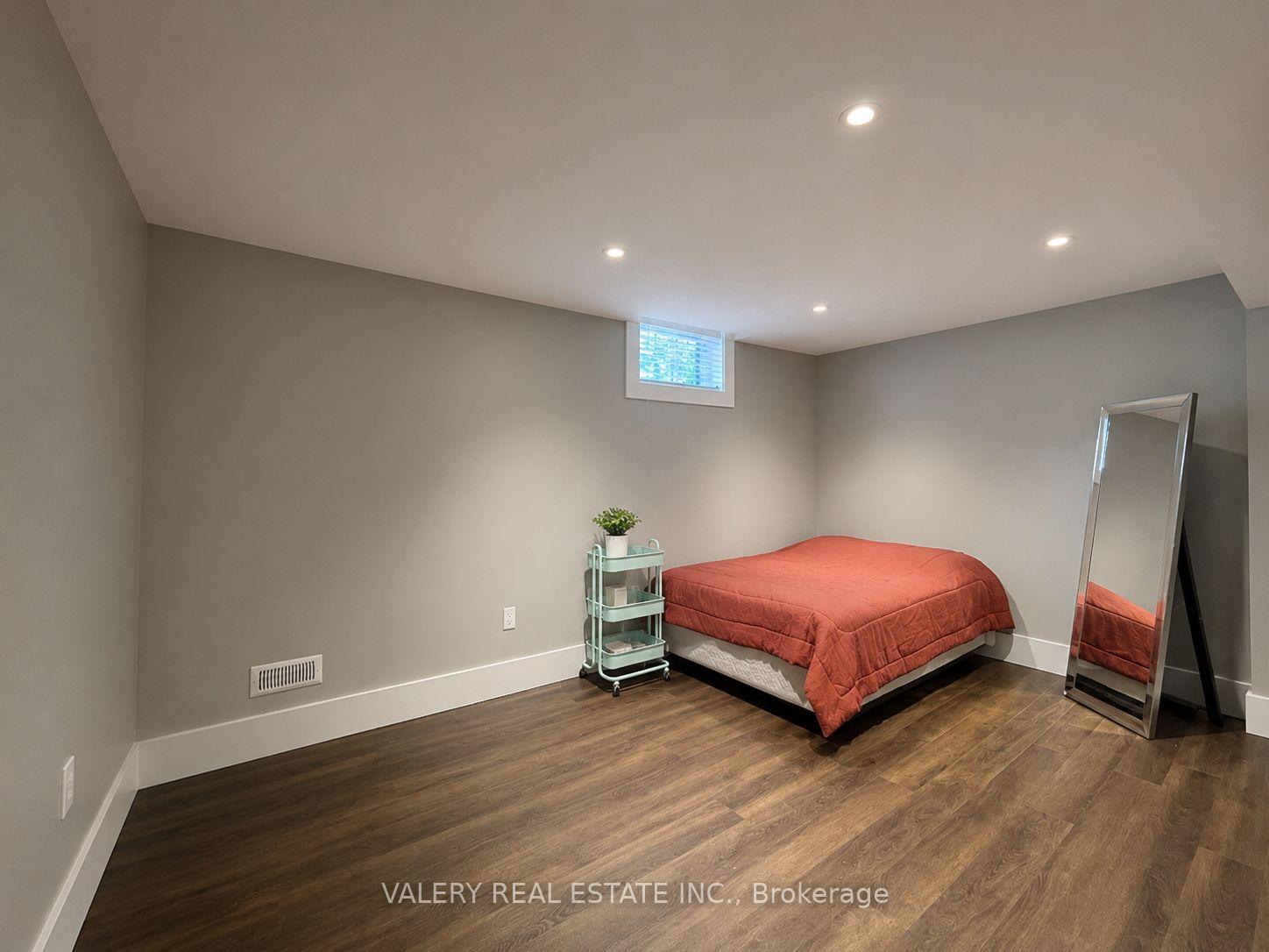 Photo 23 of 17 Southwinds Dr, Halton Hills, Rural Halton Hills — HOMEH