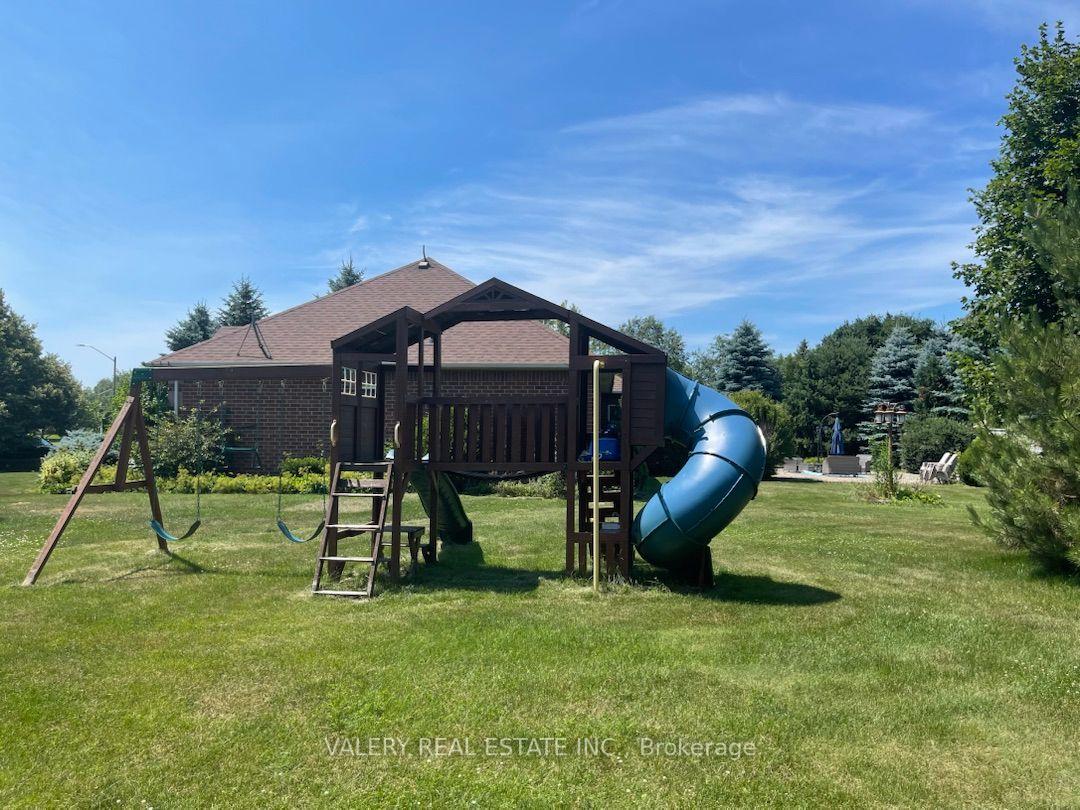 Photo 34 of 17 Southwinds Dr, Halton Hills, Rural Halton Hills — HOMEH