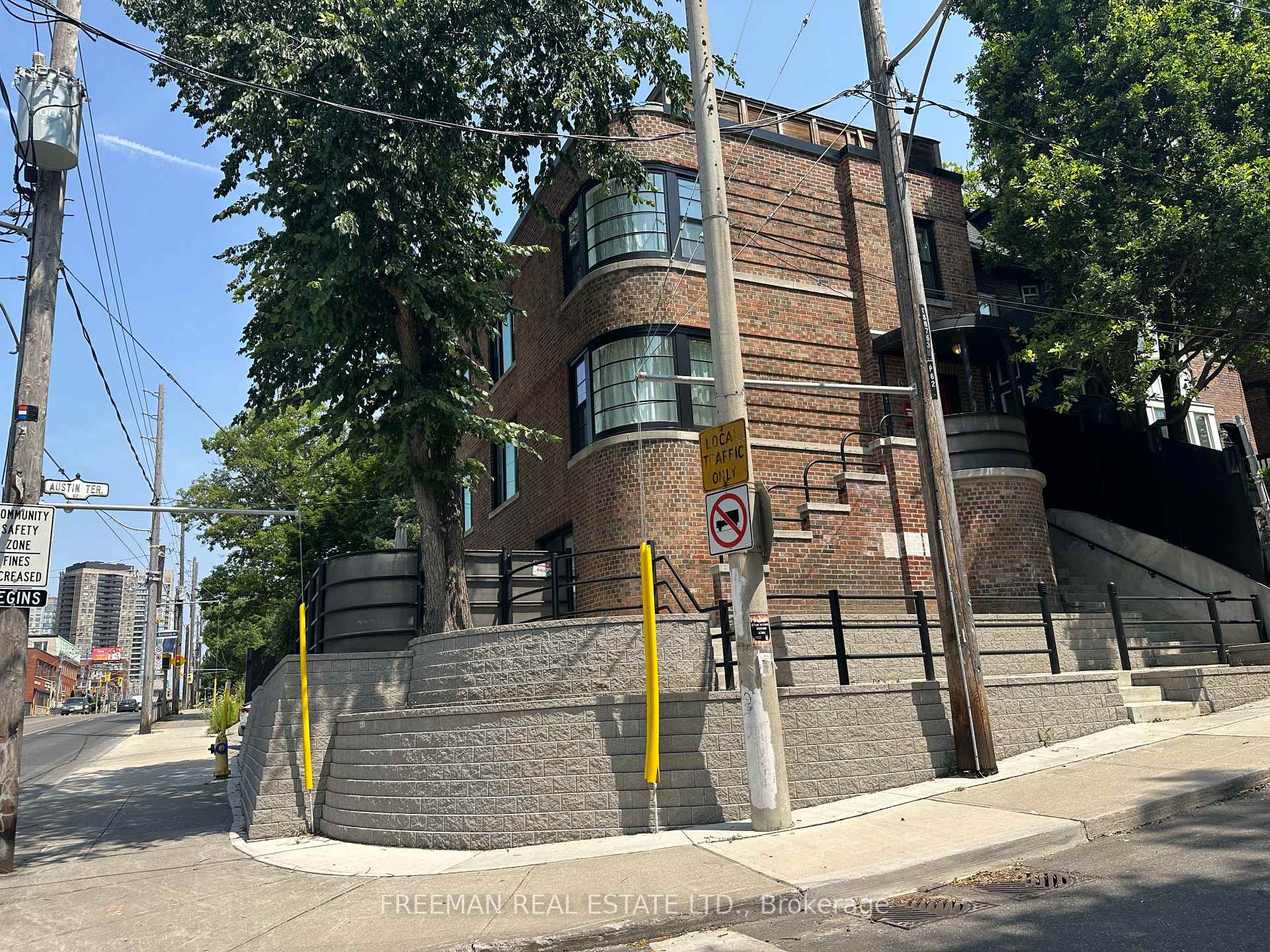 Photo 19 of Unit 2, 62 Austin Terrace, Toronto, Casa Loma — HOMEH