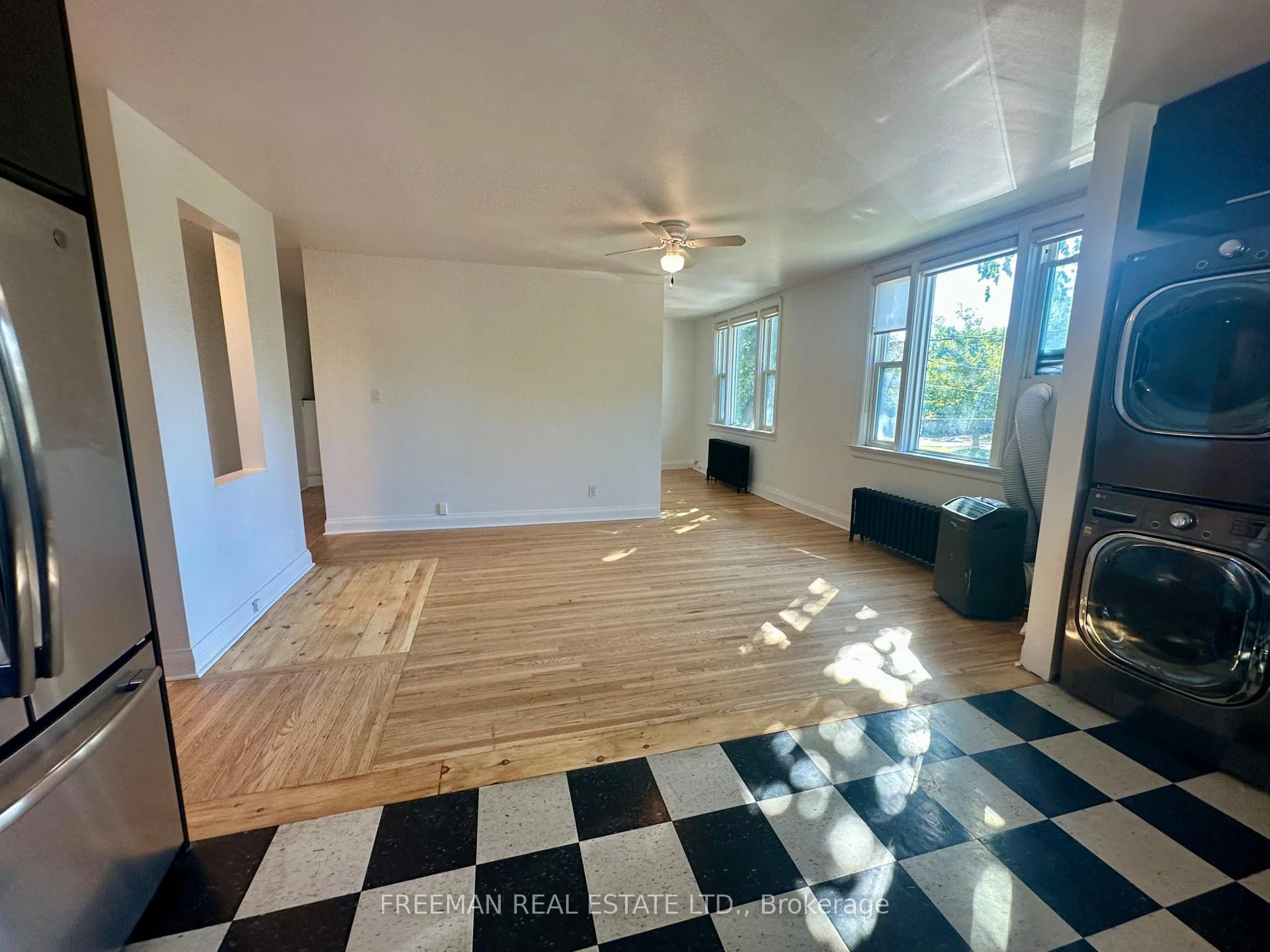 Photo 27 of Unit 2, 62 Austin Terrace, Toronto, Casa Loma — HOMEH