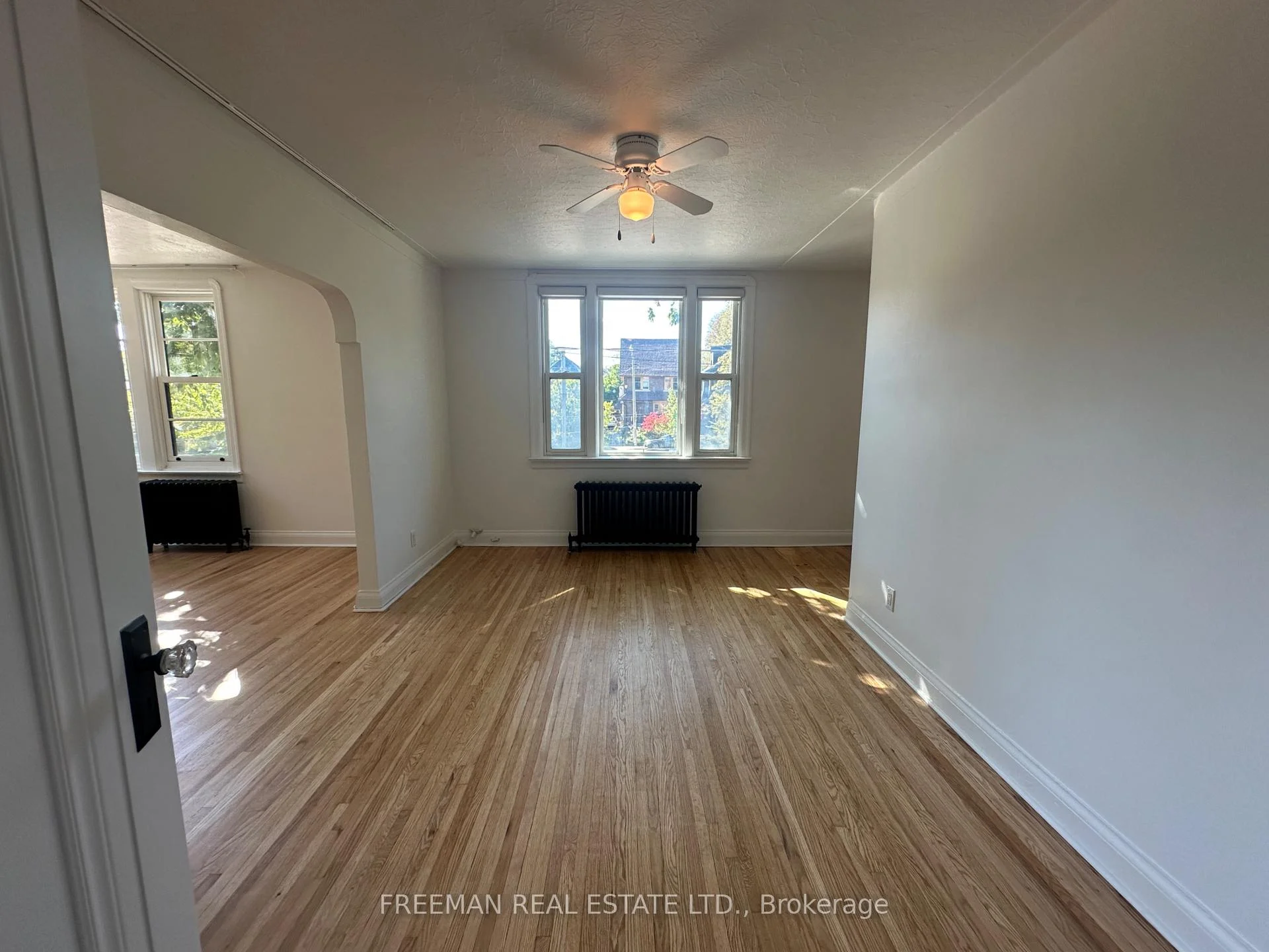 Photo 35 of Unit 2, 62 Austin Terrace, Toronto, Casa Loma — HOMEH
