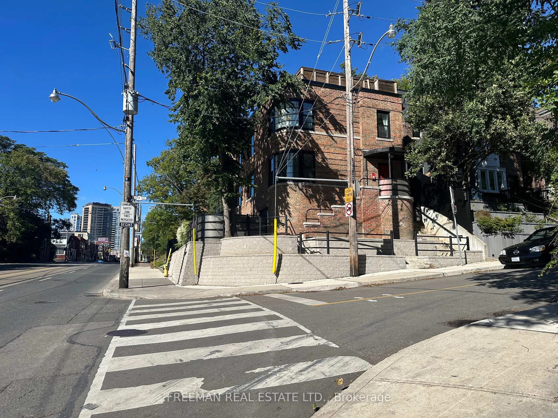 Photo 36 of Unit 2, 62 Austin Terrace, Toronto, Casa Loma — HOMEH