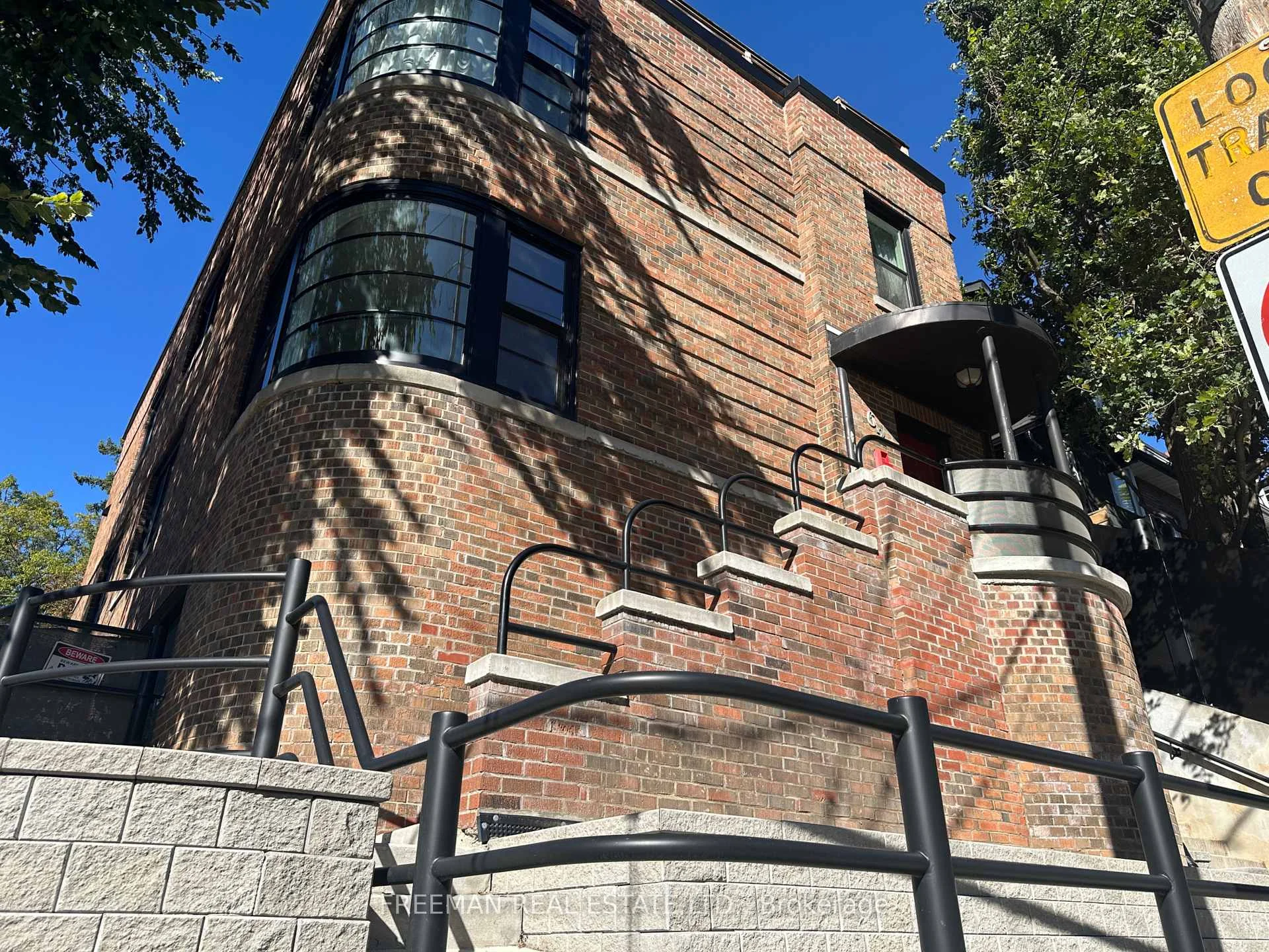 Photo 37 of Unit 2, 62 Austin Terrace, Toronto, Casa Loma — HOMEH