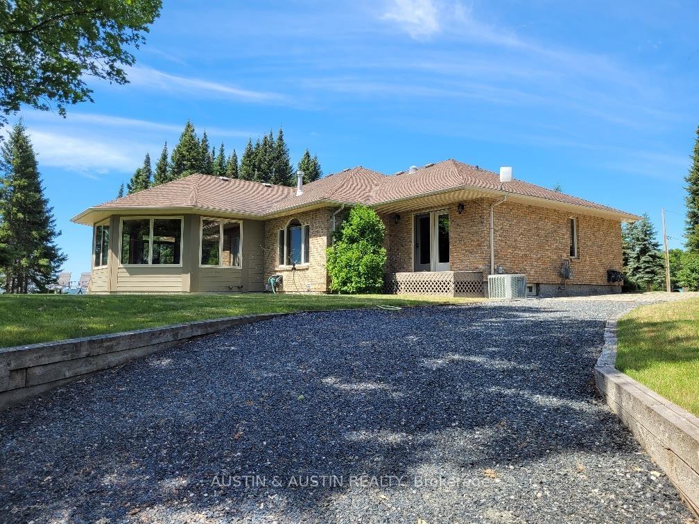 Photo 3 of 134 Davis Point Road, Dryden, Barclay — HOMEH
