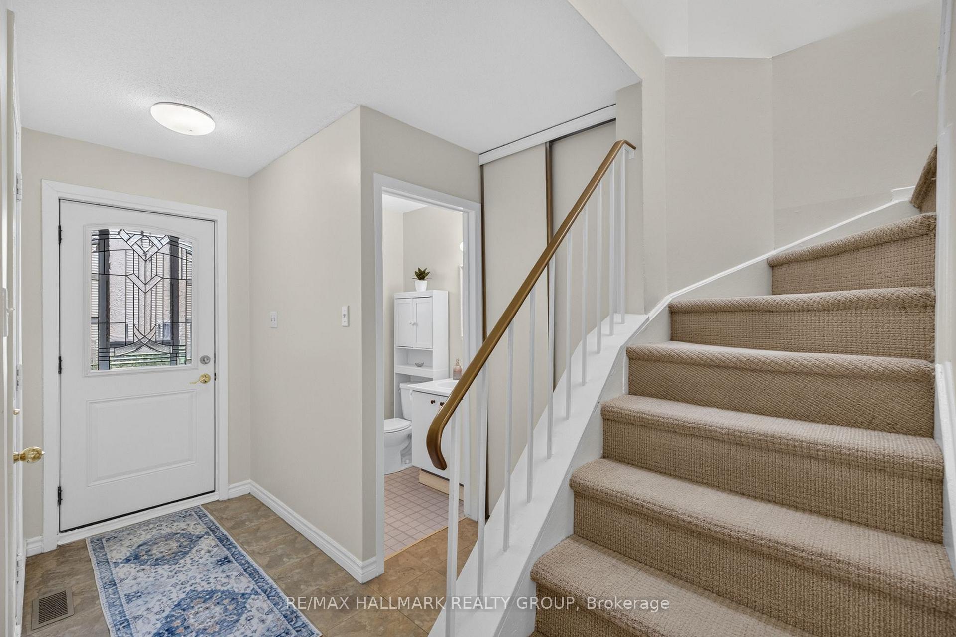 Photo 14 of Unit 39, 13 Sunridge Lane, Ottawa, Barrhaven - On the Green — HOMEH