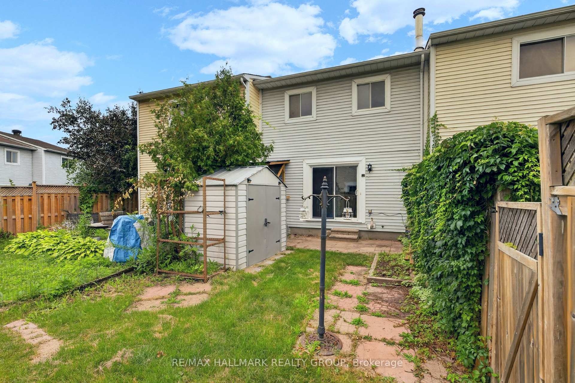 Photo 33 of Unit 39, 13 Sunridge Lane, Ottawa, Barrhaven - On the Green — HOMEH