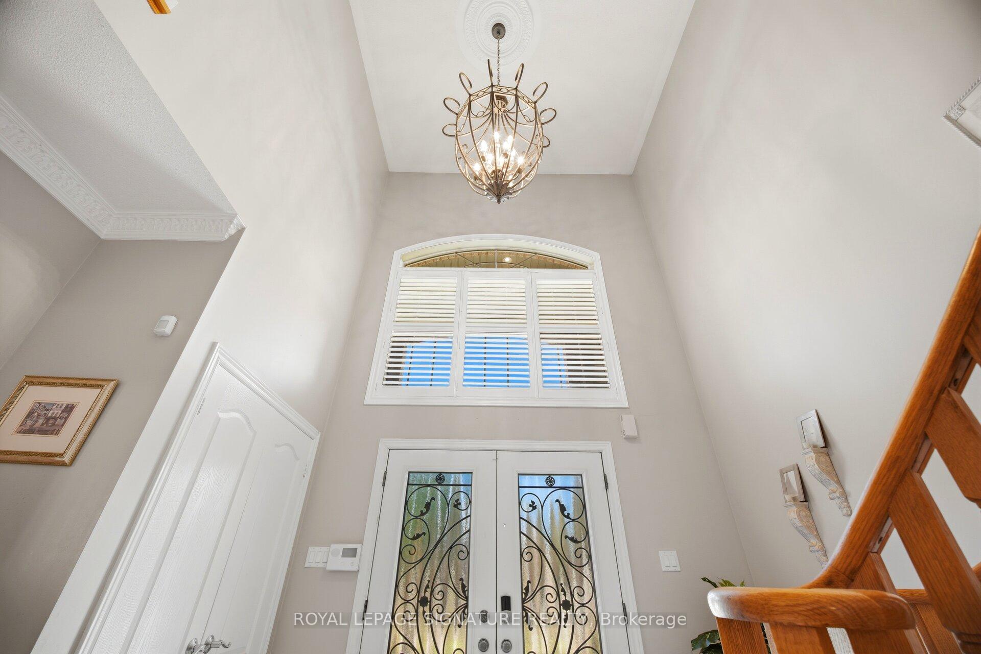 Photo 4 of 1420 Derby County Crescent, Oakville, West Oak Trails — HOMEH