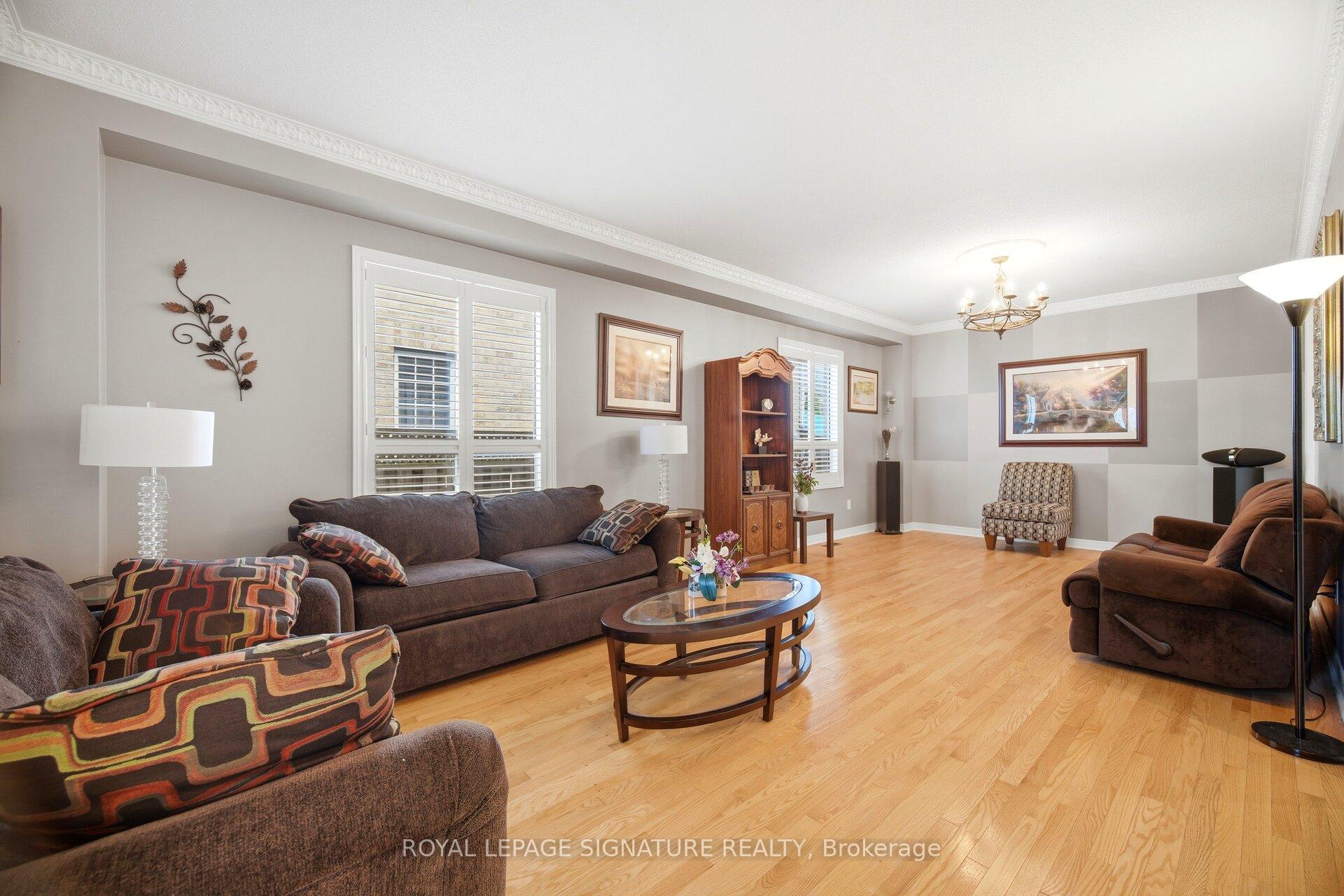Photo 6 of 1420 Derby County Crescent, Oakville, West Oak Trails — HOMEH