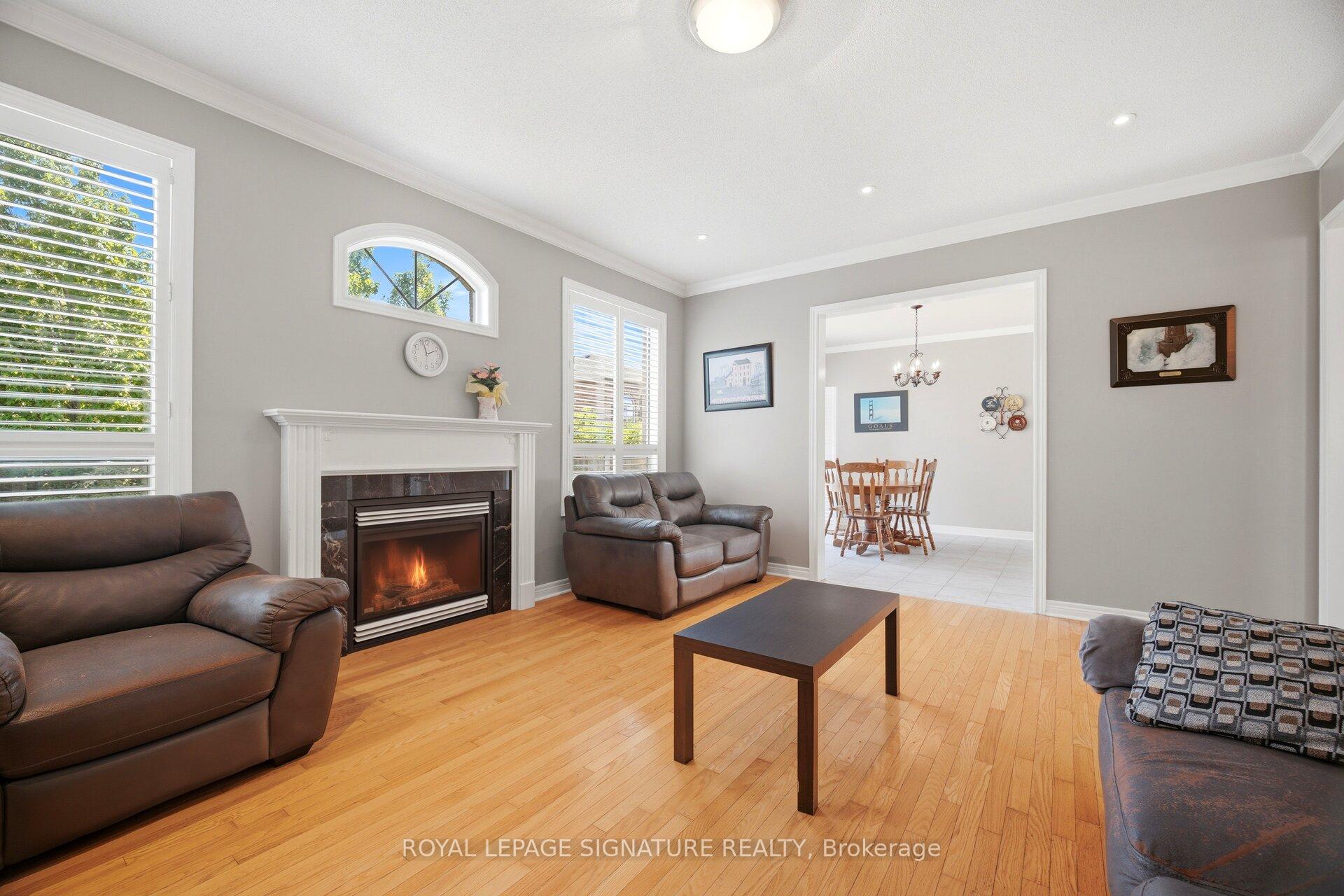 Photo 14 of 1420 Derby County Crescent, Oakville, West Oak Trails — HOMEH