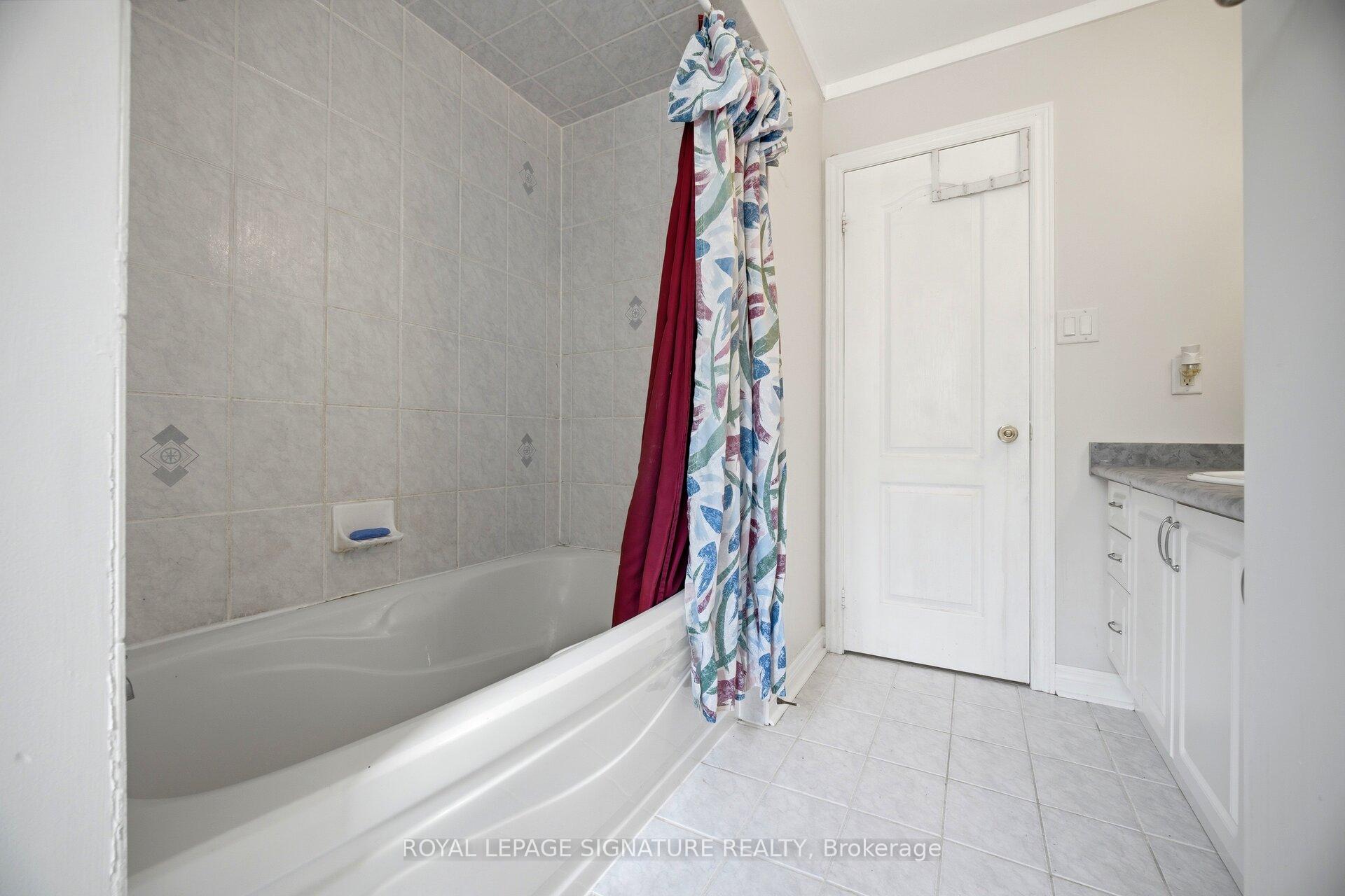 Photo 27 of 1420 Derby County Crescent, Oakville, West Oak Trails — HOMEH