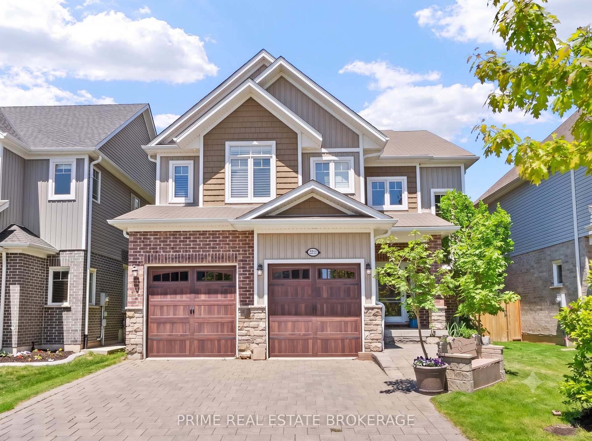 Photo 1 of 2211 Springridge Drive, London, North C — HOMEH