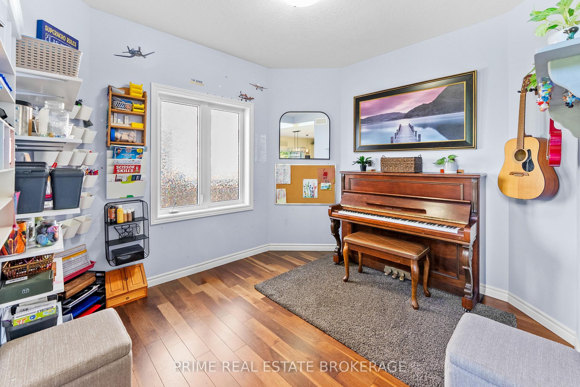 Photo 15 of 2211 Springridge Drive, London, North C — HOMEH