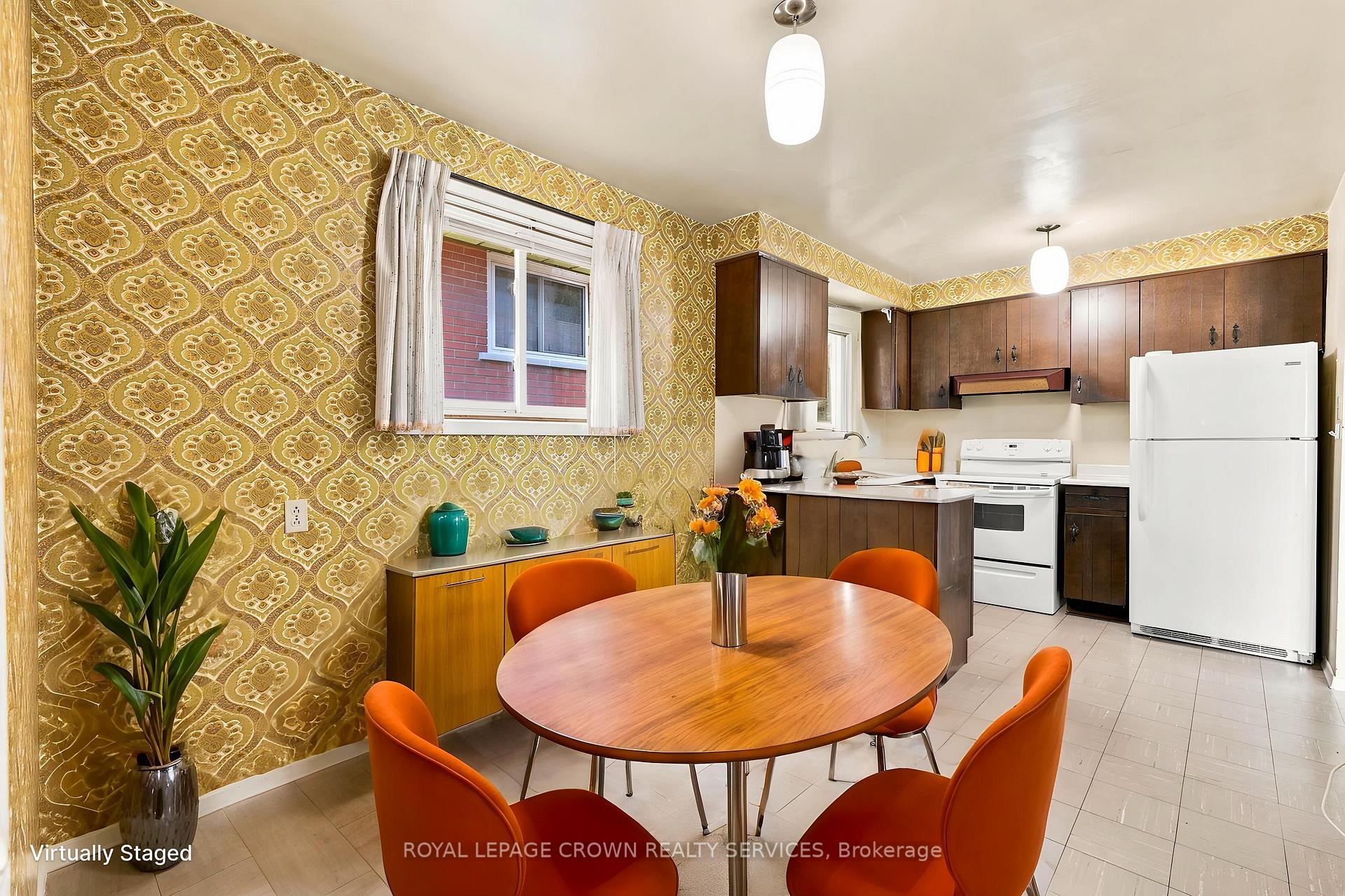 Photo 17 of 1418 Queens Boulevard, Kitchener, Forest Hill — HOMEH