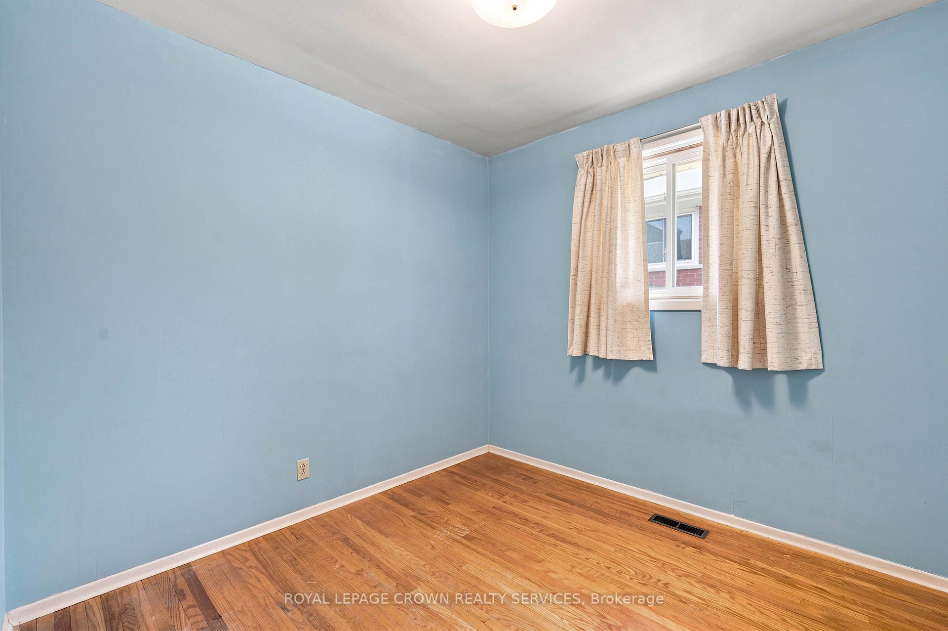 Photo 27 of 1418 Queens Boulevard, Kitchener, Forest Hill — HOMEH