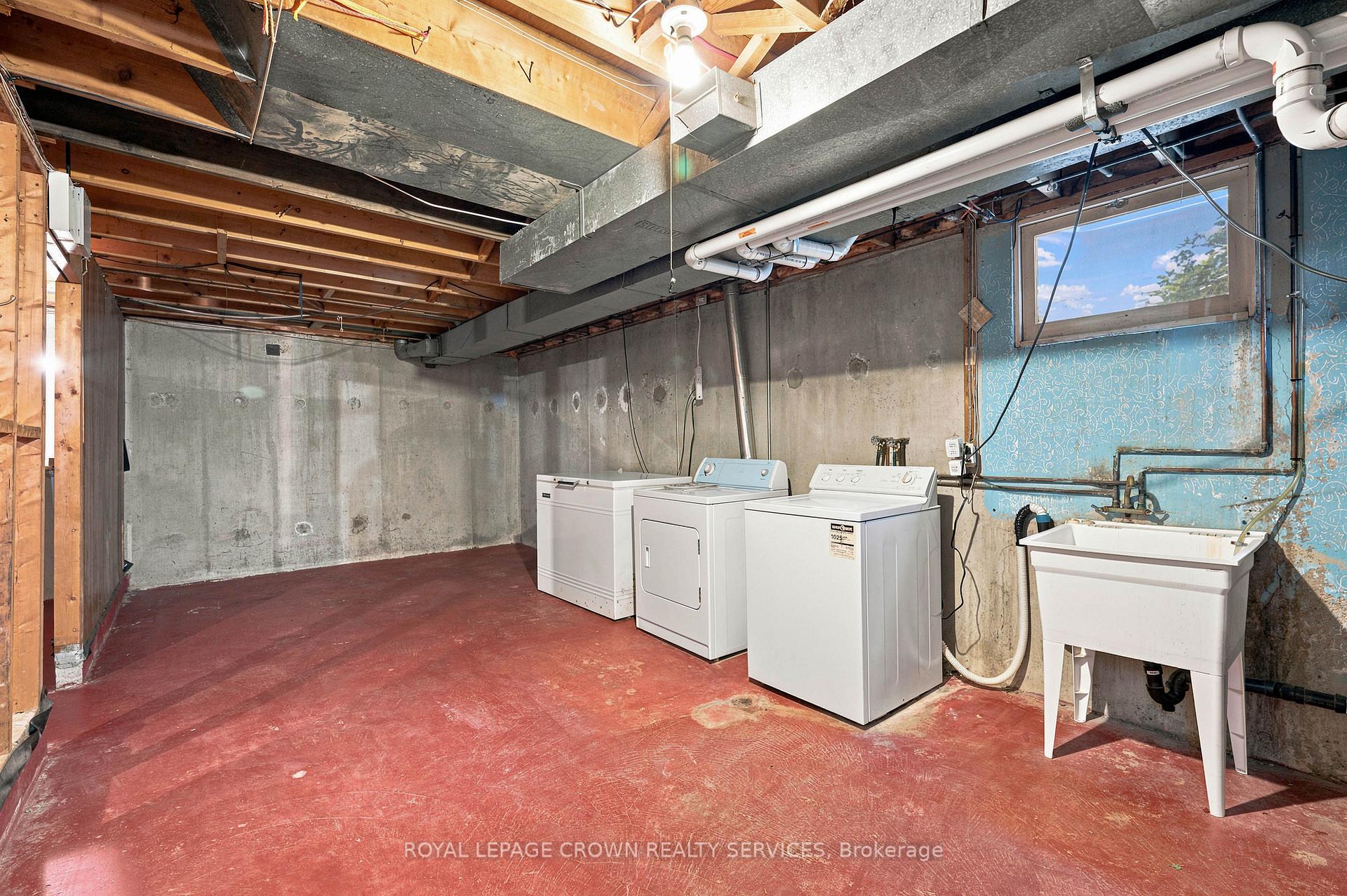 Photo 37 of 1418 Queens Boulevard, Kitchener, Forest Hill — HOMEH