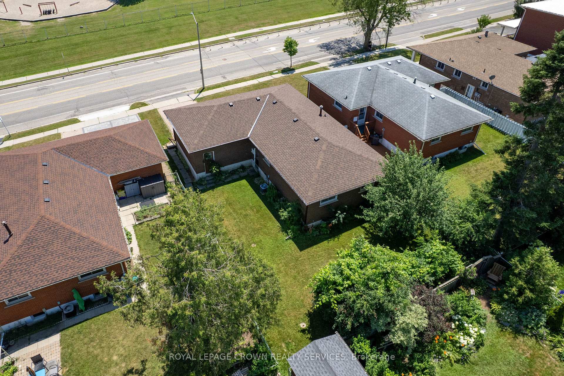 Photo 42 of 1418 Queens Boulevard, Kitchener, Forest Hill — HOMEH