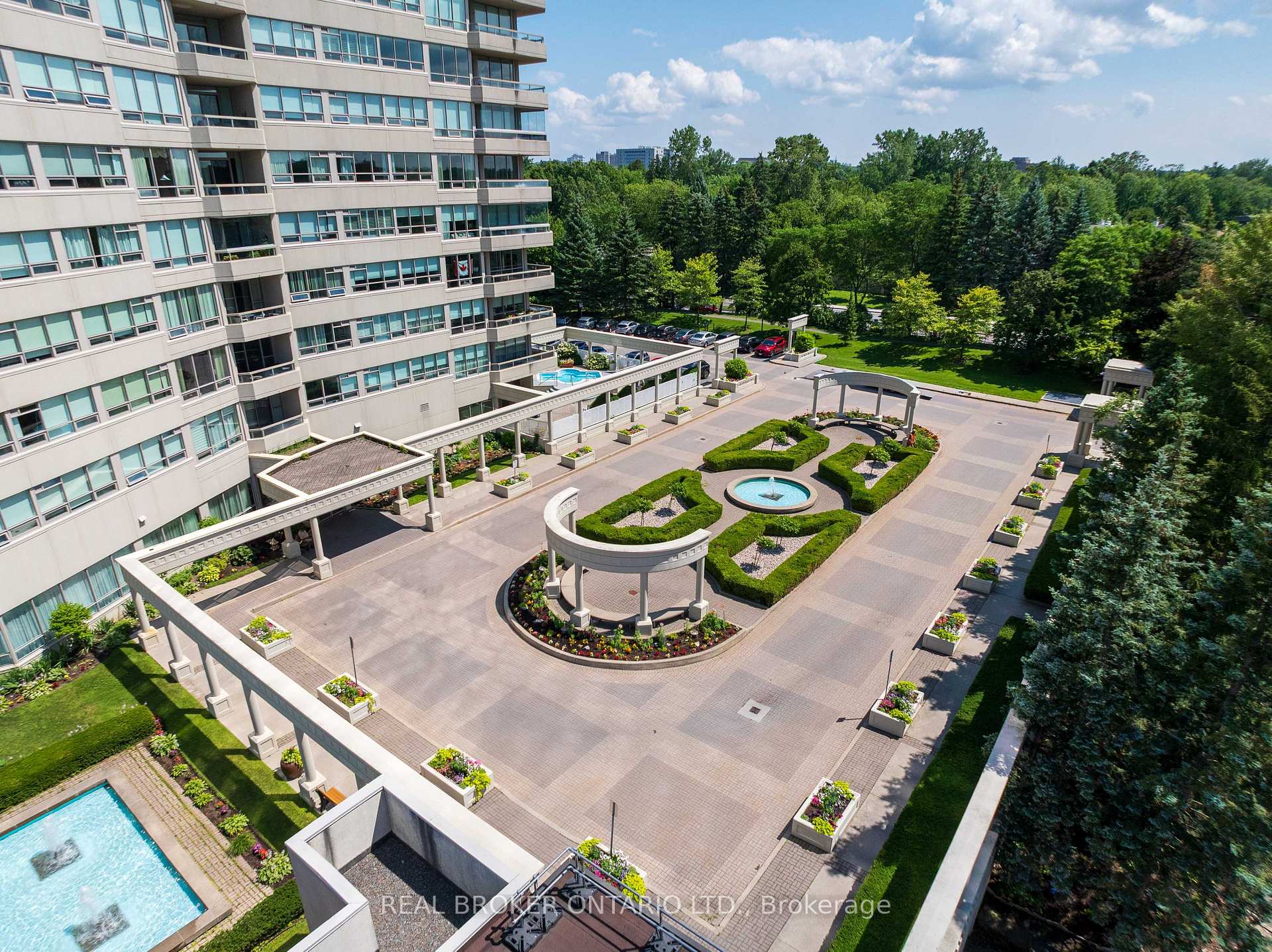 Photo 2 of Unit 806, 1480 Riverside Drive, Ottawa, Riverview Park — HOMEH