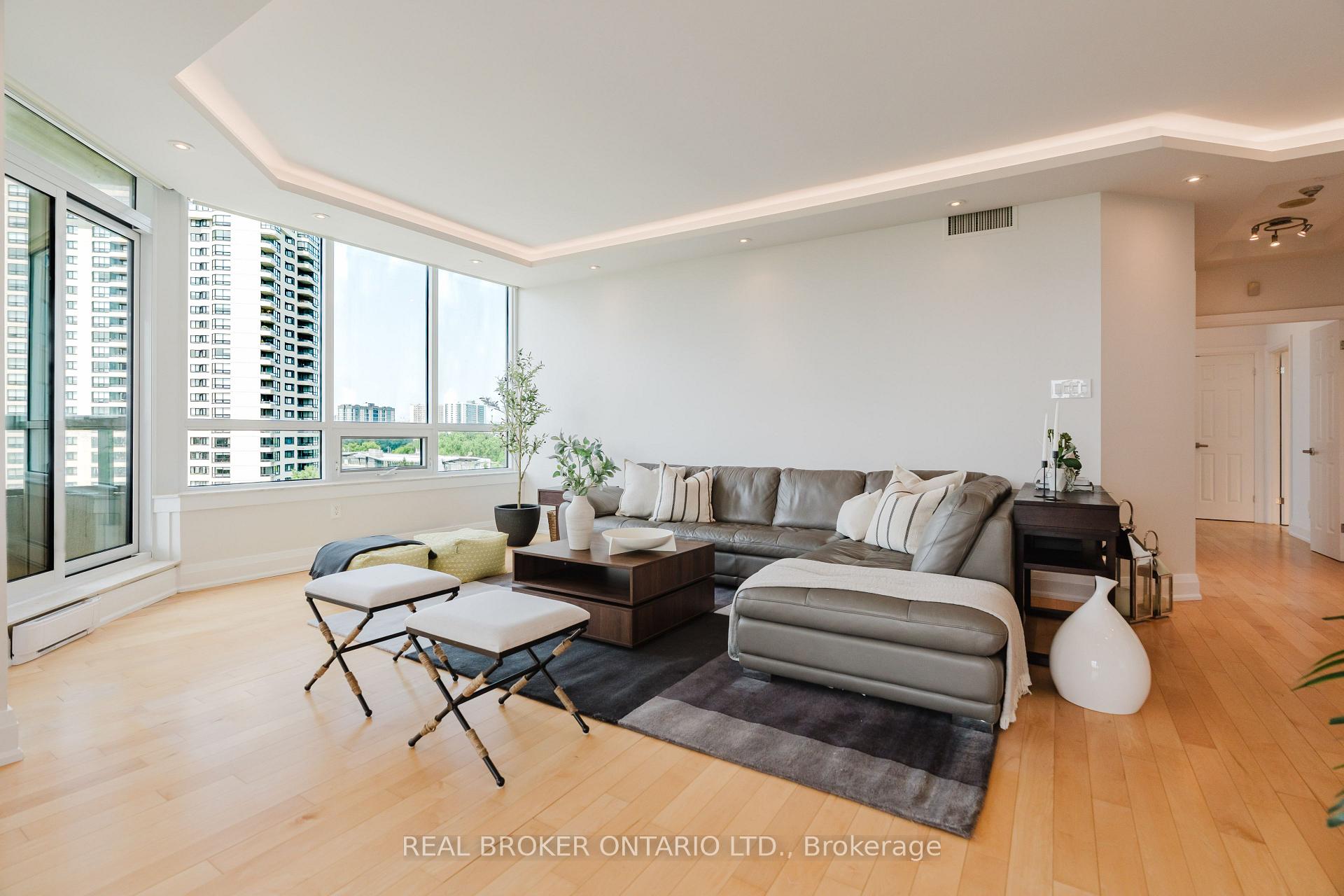 Photo 8 of Unit 806, 1480 Riverside Drive, Ottawa, Riverview Park — HOMEH