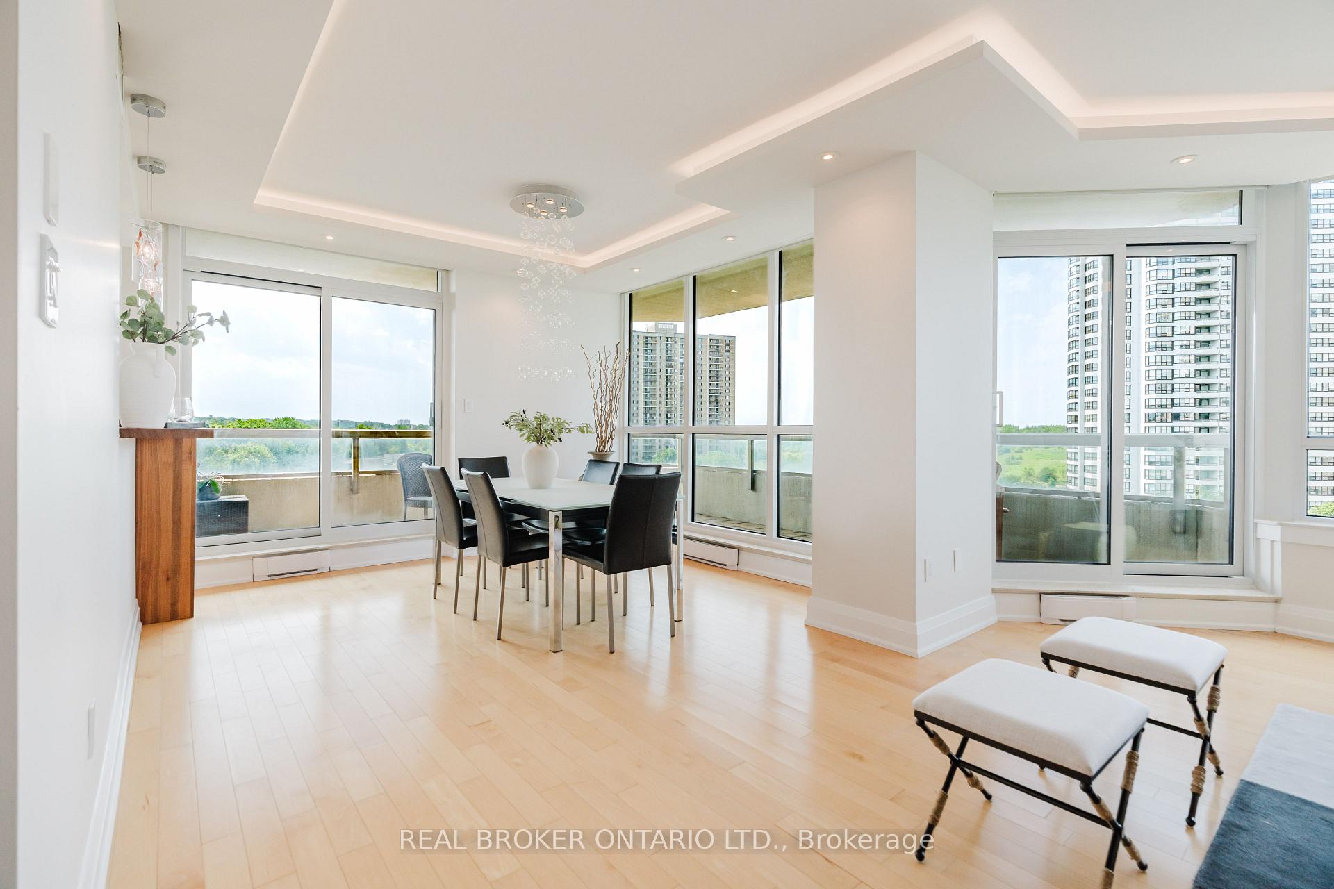 Photo 10 of Unit 806, 1480 Riverside Drive, Ottawa, Riverview Park — HOMEH