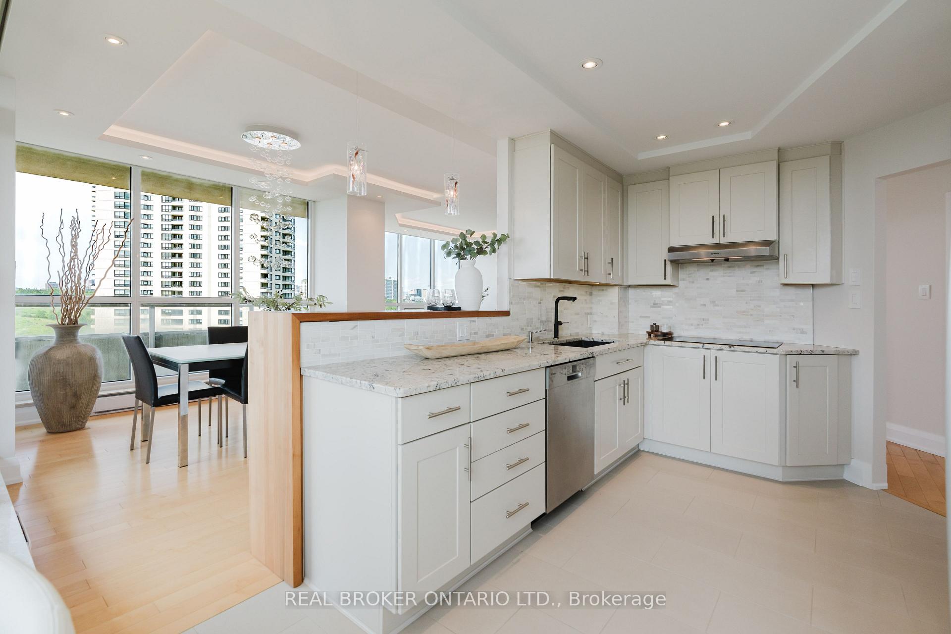Photo 13 of Unit 806, 1480 Riverside Drive, Ottawa, Riverview Park — HOMEH