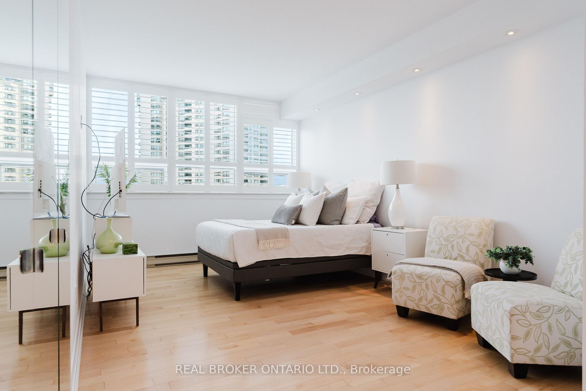 Photo 19 of Unit 806, 1480 Riverside Drive, Ottawa, Riverview Park — HOMEH