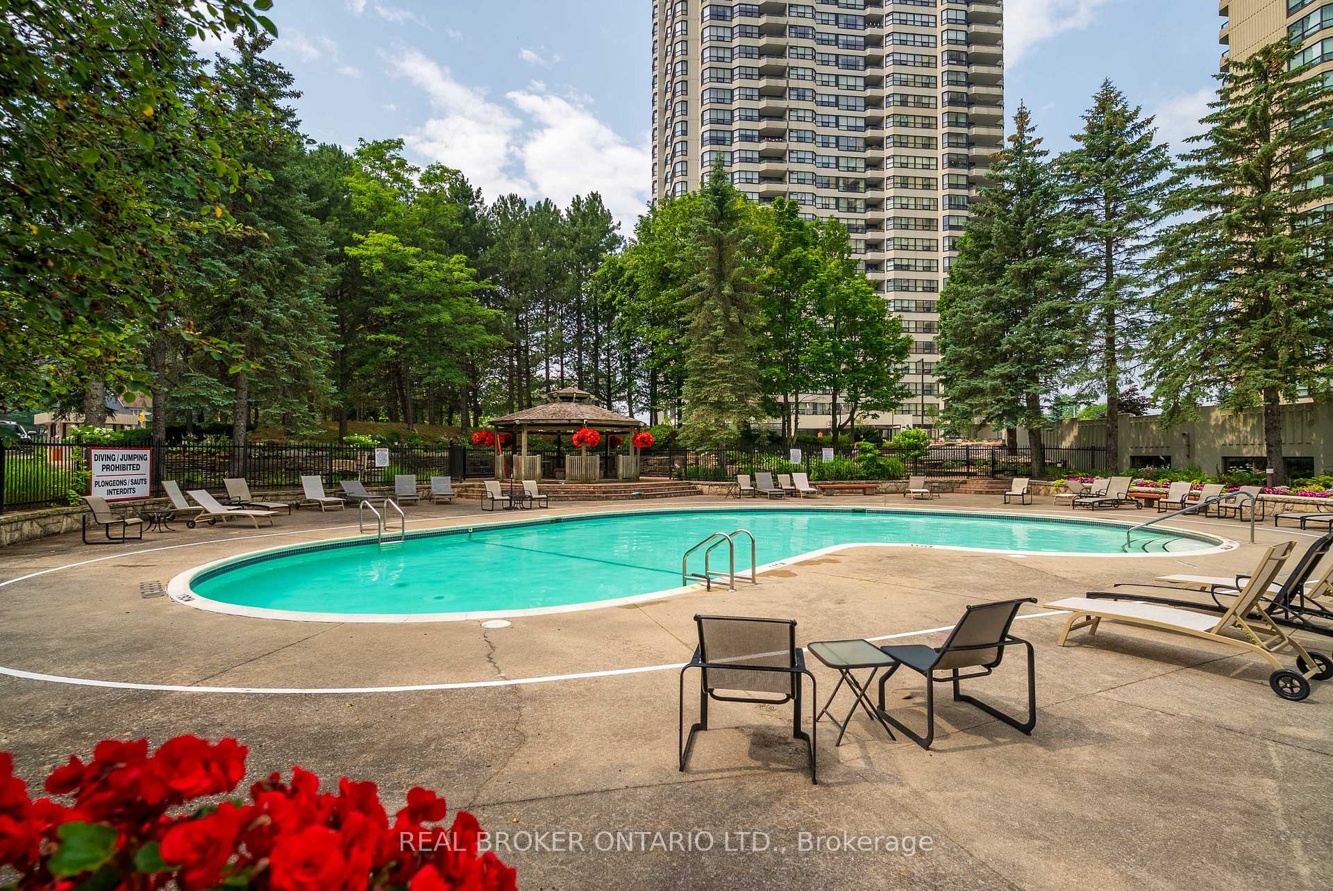 Photo 33 of Unit 806, 1480 Riverside Drive, Ottawa, Riverview Park — HOMEH
