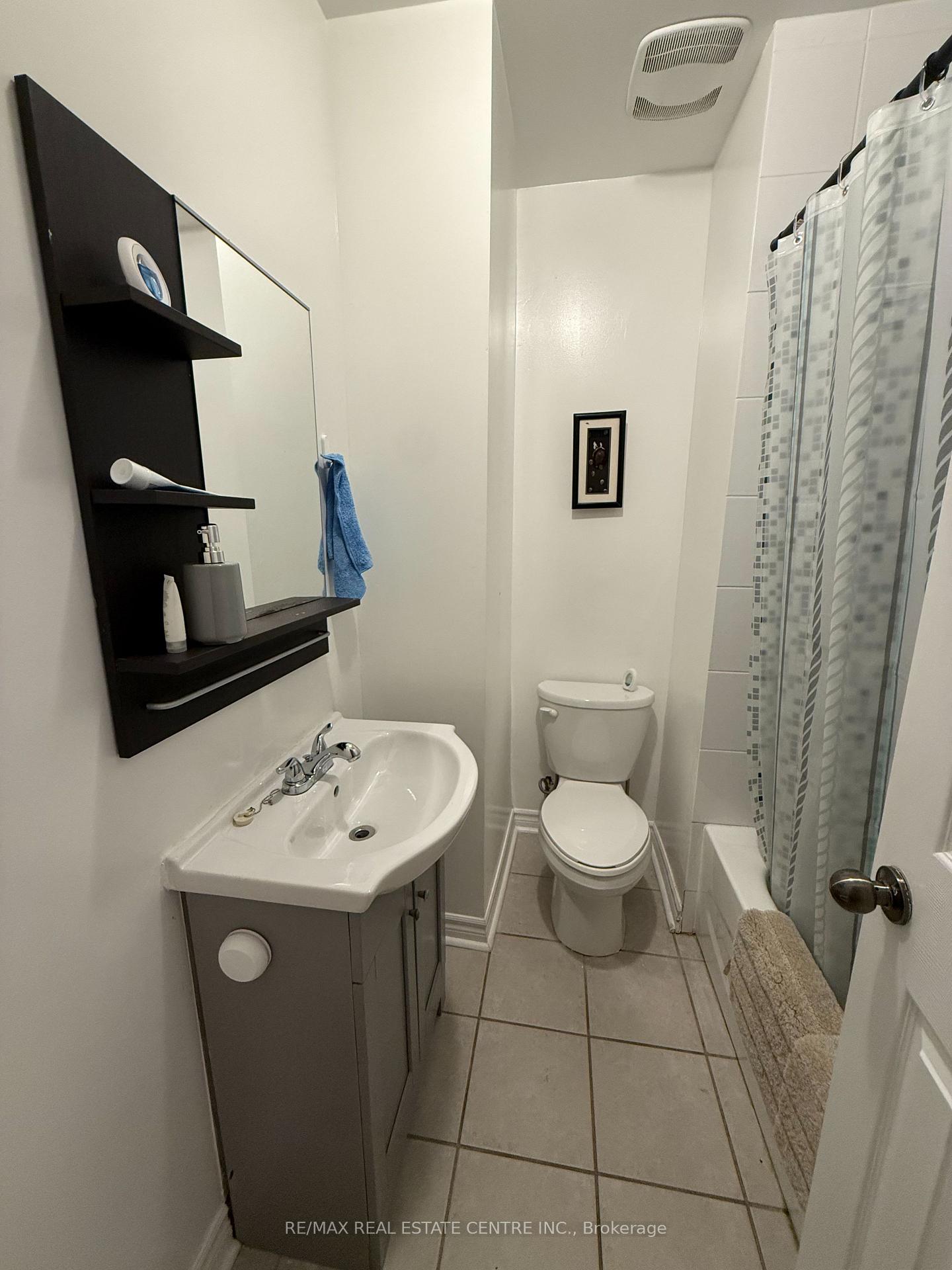 Photo 5 of 6 Ray Avenue, Toronto, Weston-Pellam Park — HOMEH