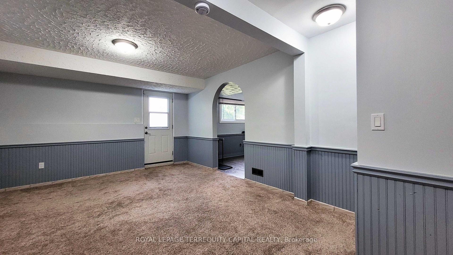 Photo 20 of 16 Mayfair Court, St. Catharines, Carlton/Bunting — HOMEH