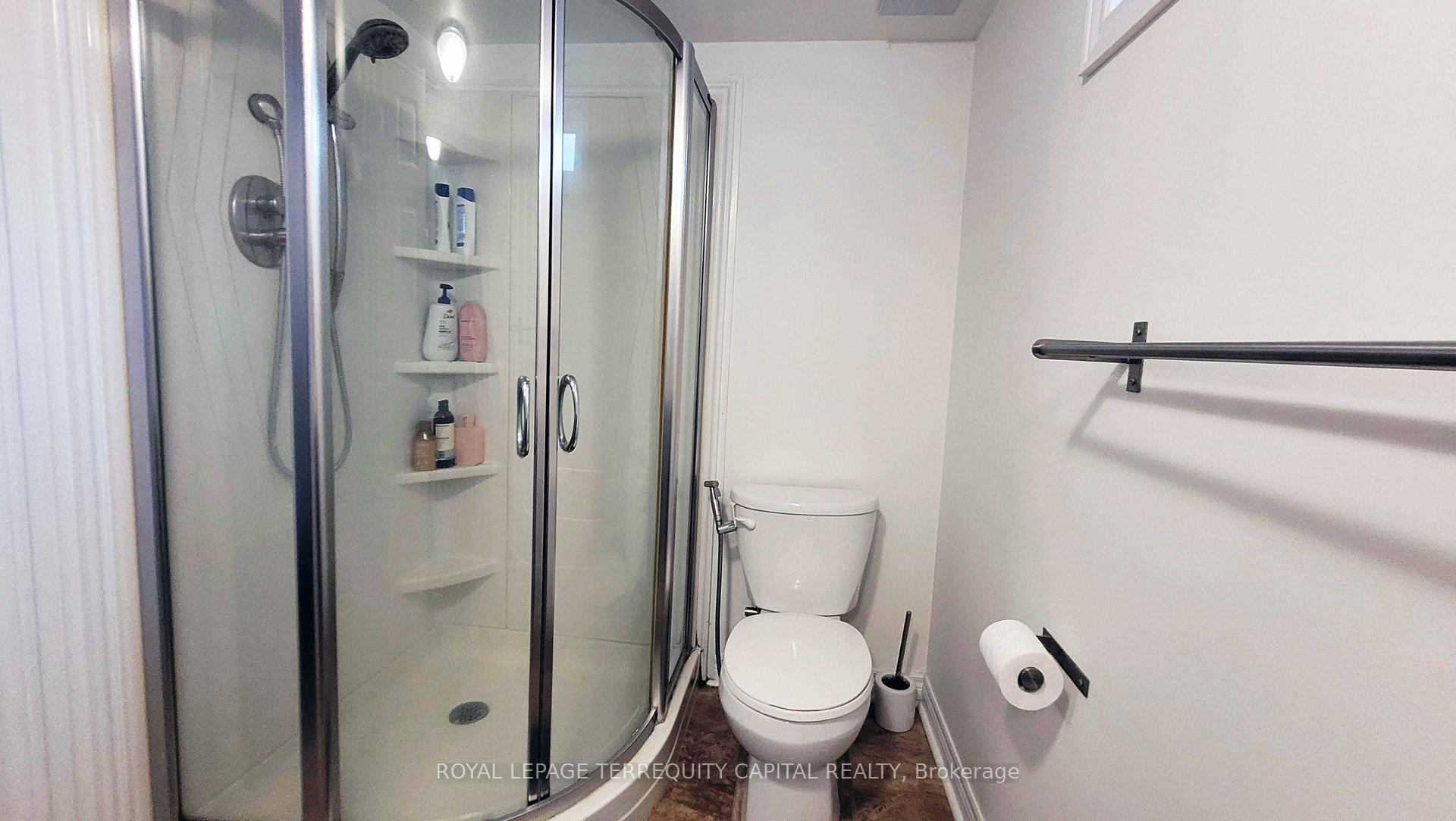Photo 25 of 16 Mayfair Court, St. Catharines, Carlton/Bunting — HOMEH