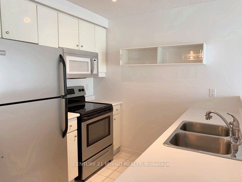 Photo 4 of Unit 605, 10 Yonge Street, Toronto, Waterfront Communities — HOMEH