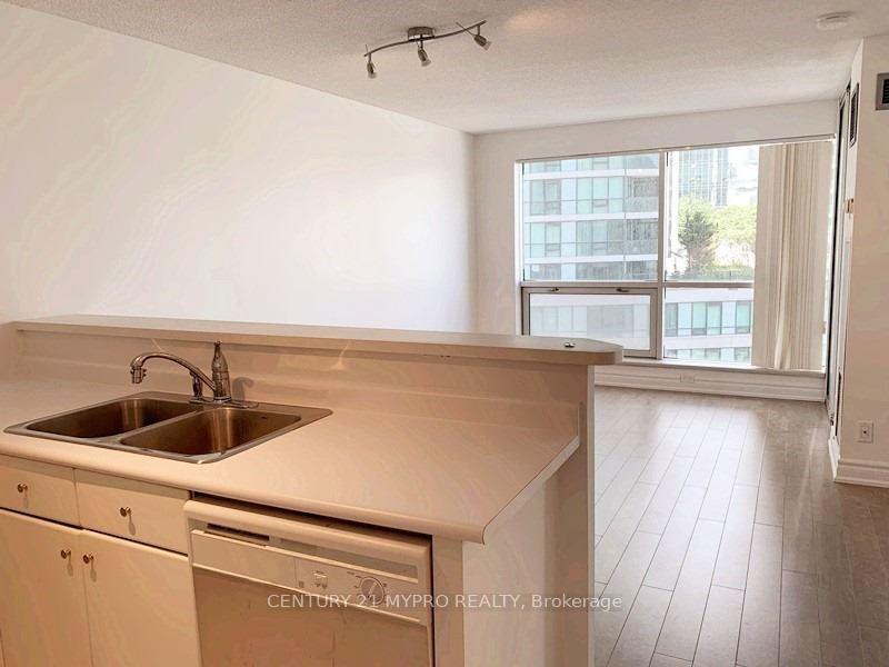 Photo 5 of Unit 605, 10 Yonge Street, Toronto, Waterfront Communities — HOMEH