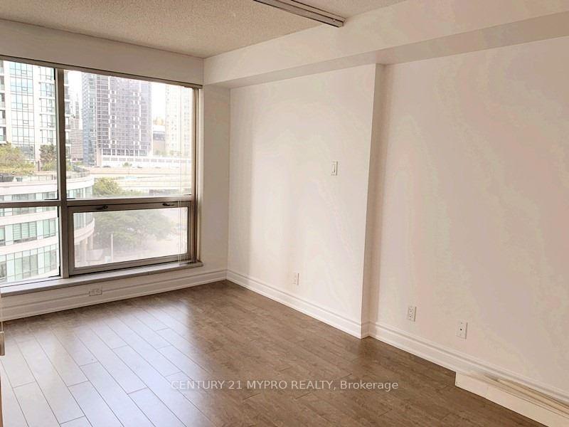 Photo 8 of Unit 605, 10 Yonge Street, Toronto, Waterfront Communities — HOMEH