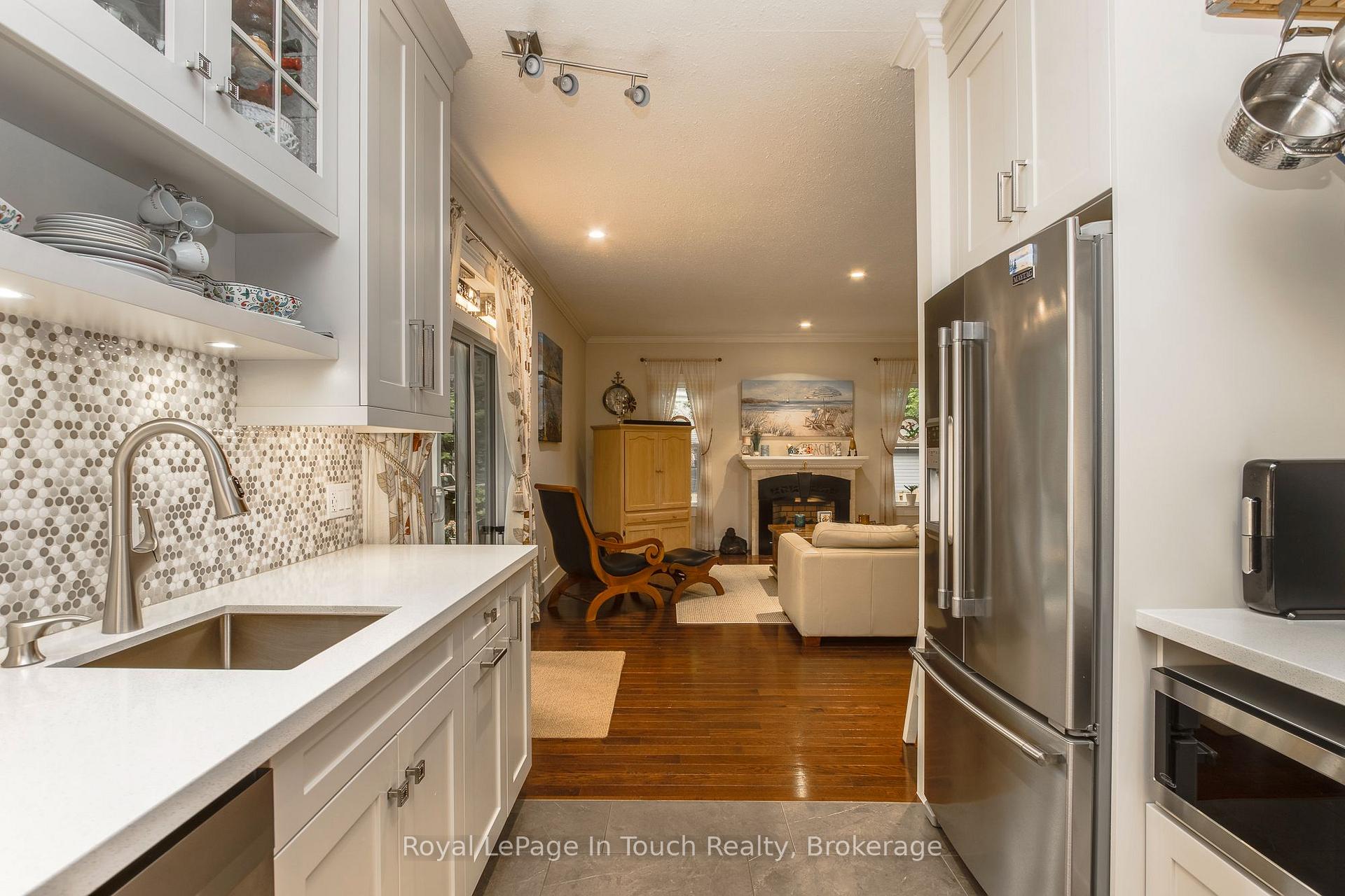 Photo 13 of 110 Rue Jules Leger Road, Tiny, Rural Tiny — HOMEH