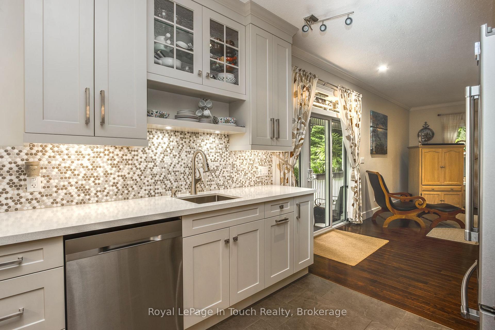 Photo 14 of 110 Rue Jules Leger Road, Tiny, Rural Tiny — HOMEH