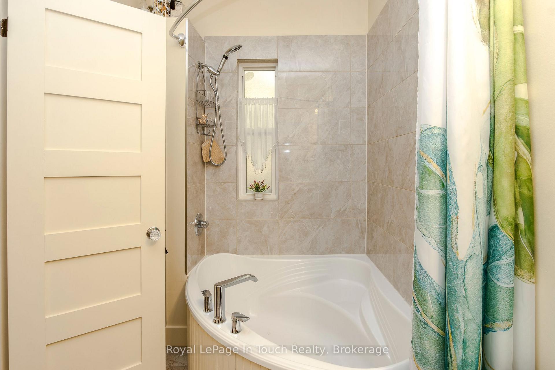 Photo 19 of 110 Rue Jules Leger Road, Tiny, Rural Tiny — HOMEH