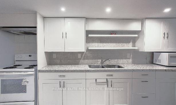 Photo 3 of Unit Bsmt, 155 Rideau Drive, Richmond Hill, Langstaff — HOMEH