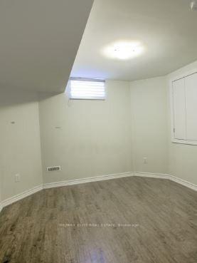 Photo 6 of Unit Bsmt, 155 Rideau Drive, Richmond Hill, Langstaff — HOMEH