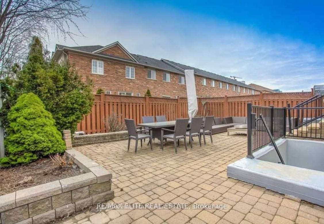 Photo 9 of Unit Bsmt, 155 Rideau Drive, Richmond Hill, Langstaff — HOMEH